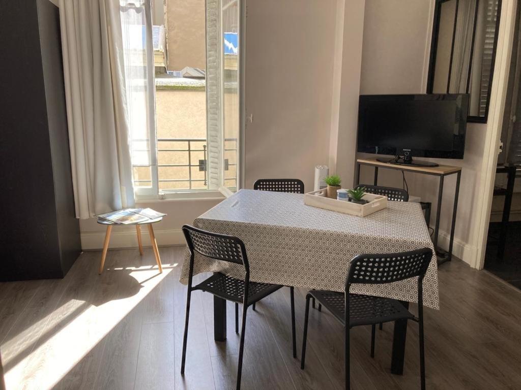 Studio Cosy Proche Parcs, Opera, Centre Ville Βισύ Εξωτερικό φωτογραφία